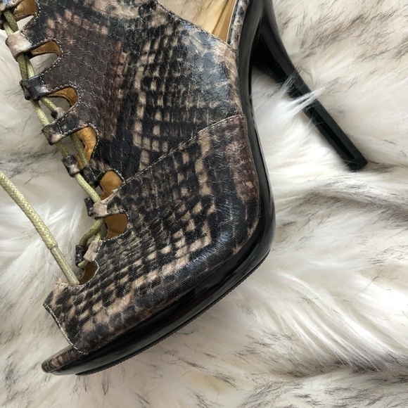 New! Caliente Poppy Brown Snake Heels - Picture 14 of 14